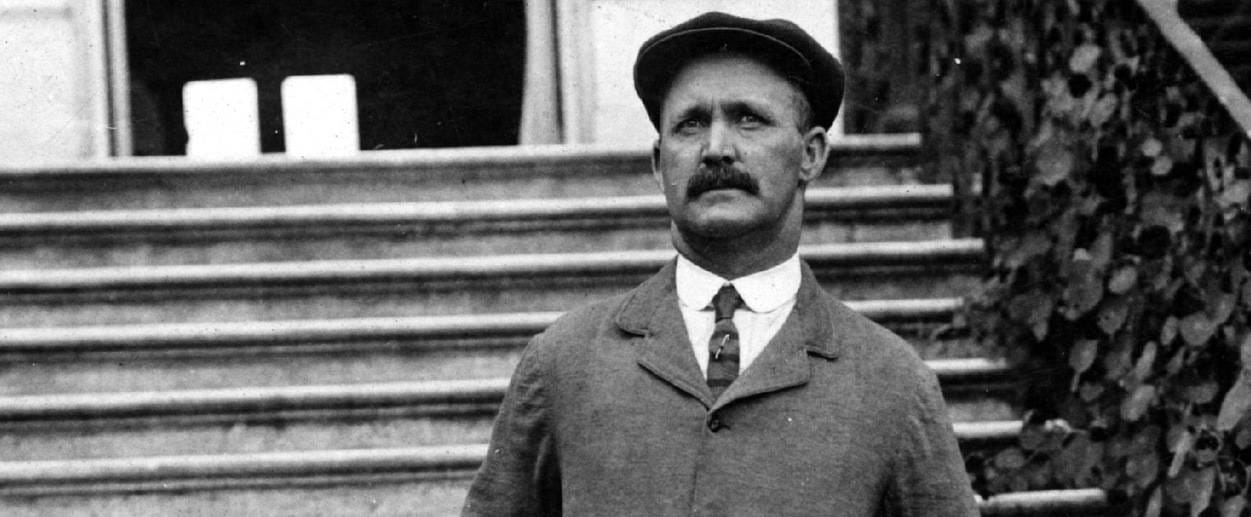 1895-J-H-Taylor-Open-Champion-St-Andrews